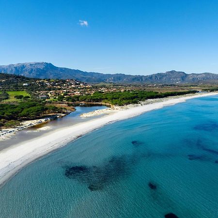 Corona'S Apartment- Fronte Spiaggia La Caletta Dış mekan fotoğraf