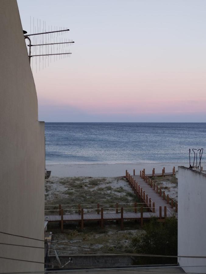 Corona'S Apartment- Fronte Spiaggia La Caletta Dış mekan fotoğraf